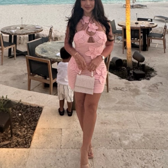 Kyla Pink Crochet Dress - Picture 3 of 4